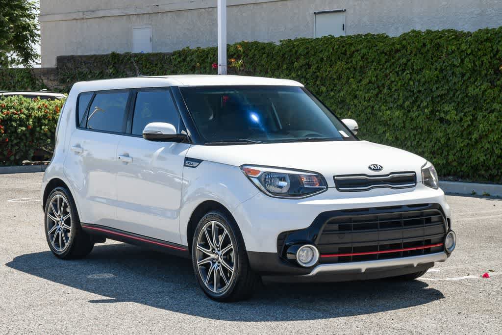 Used 2018 Kia Soul ! FWD video 3