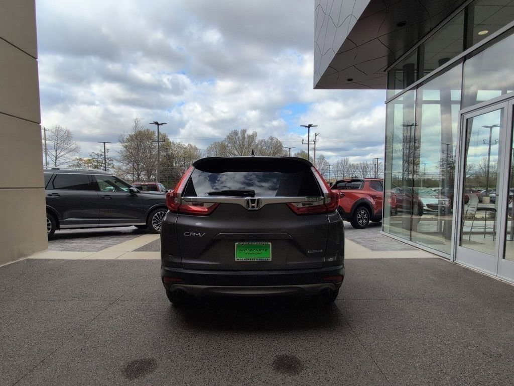Used 2019 Honda CR-V Touring image 4