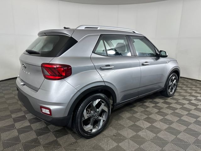 Certified 2023 Hyundai Venue SEL image 3