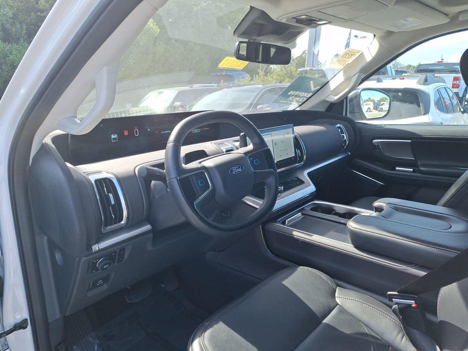 Certified 2025 Ford Expedition Max Platinum image 11