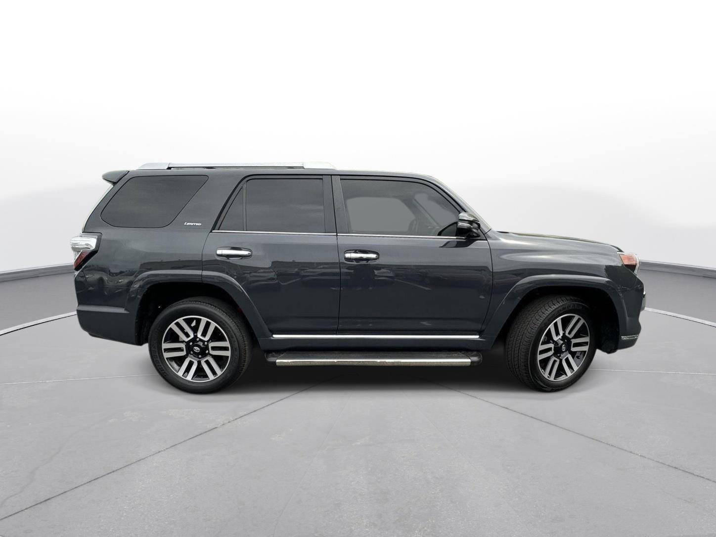 Used 2024 Toyota 4Runner Limited image 5