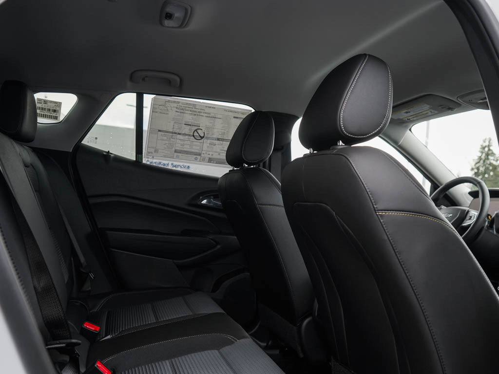 New 2026 Chevrolet Trax LT w/ Driver Confidence Package FWD image 11
