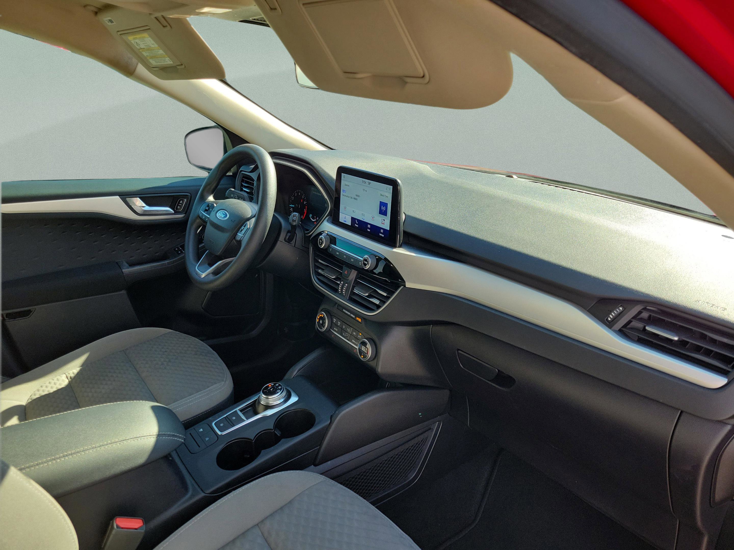 Used 2020 Ford Escape SE image 26