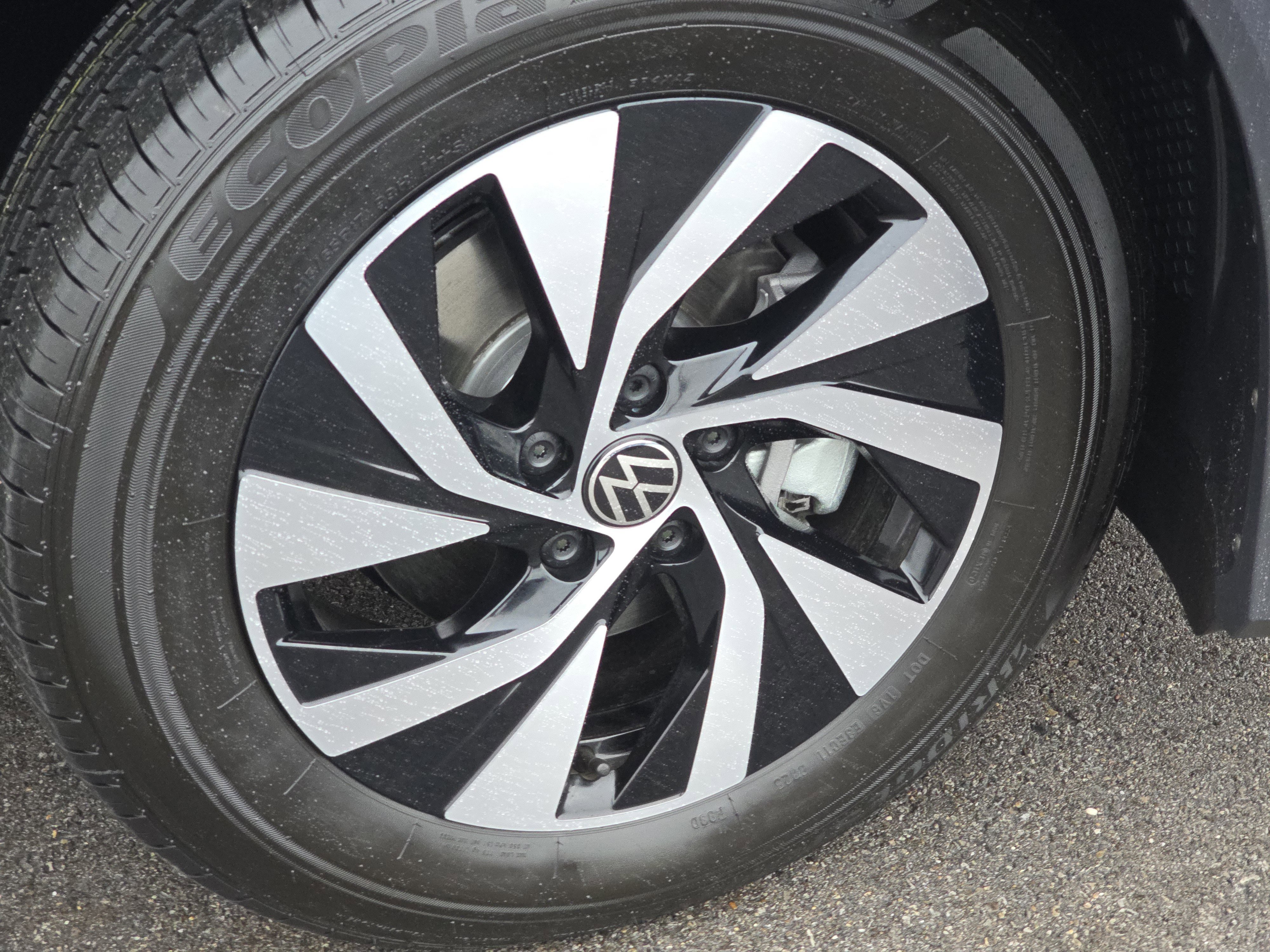 New 2026 Volkswagen Tiguan S image 12