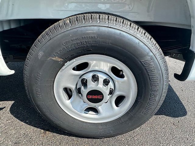 New 2025 GMC Savana 2500 w/ Enhanced Convenience Package image 23