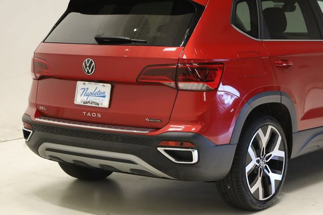 Used 2023 Volkswagen Taos SEL image 6