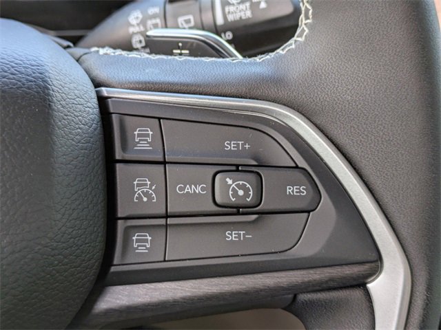 New 2025 Jeep Grand Cherokee Limited w/ Luxury Tech Group II image 28