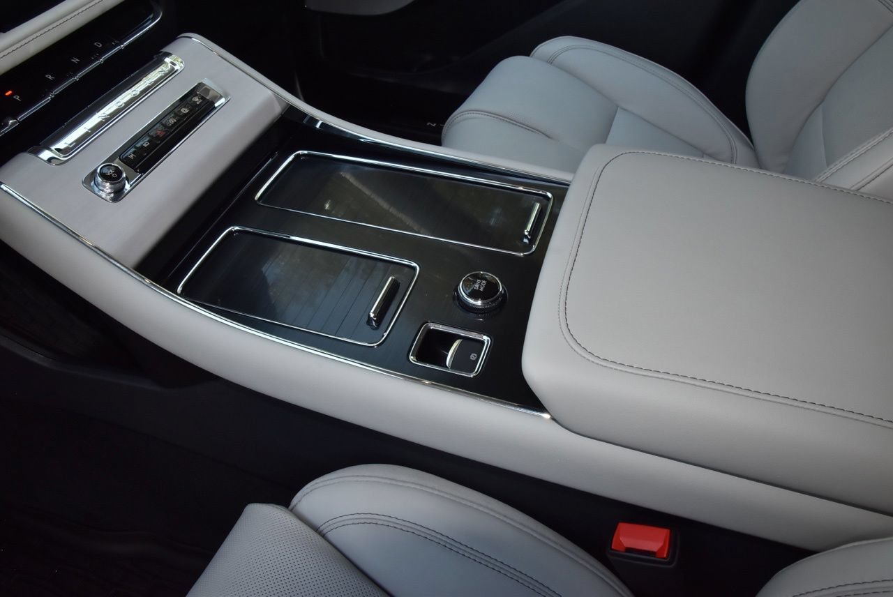 Certified 2026 Lincoln Aviator Reserve AWD/4WD image 33