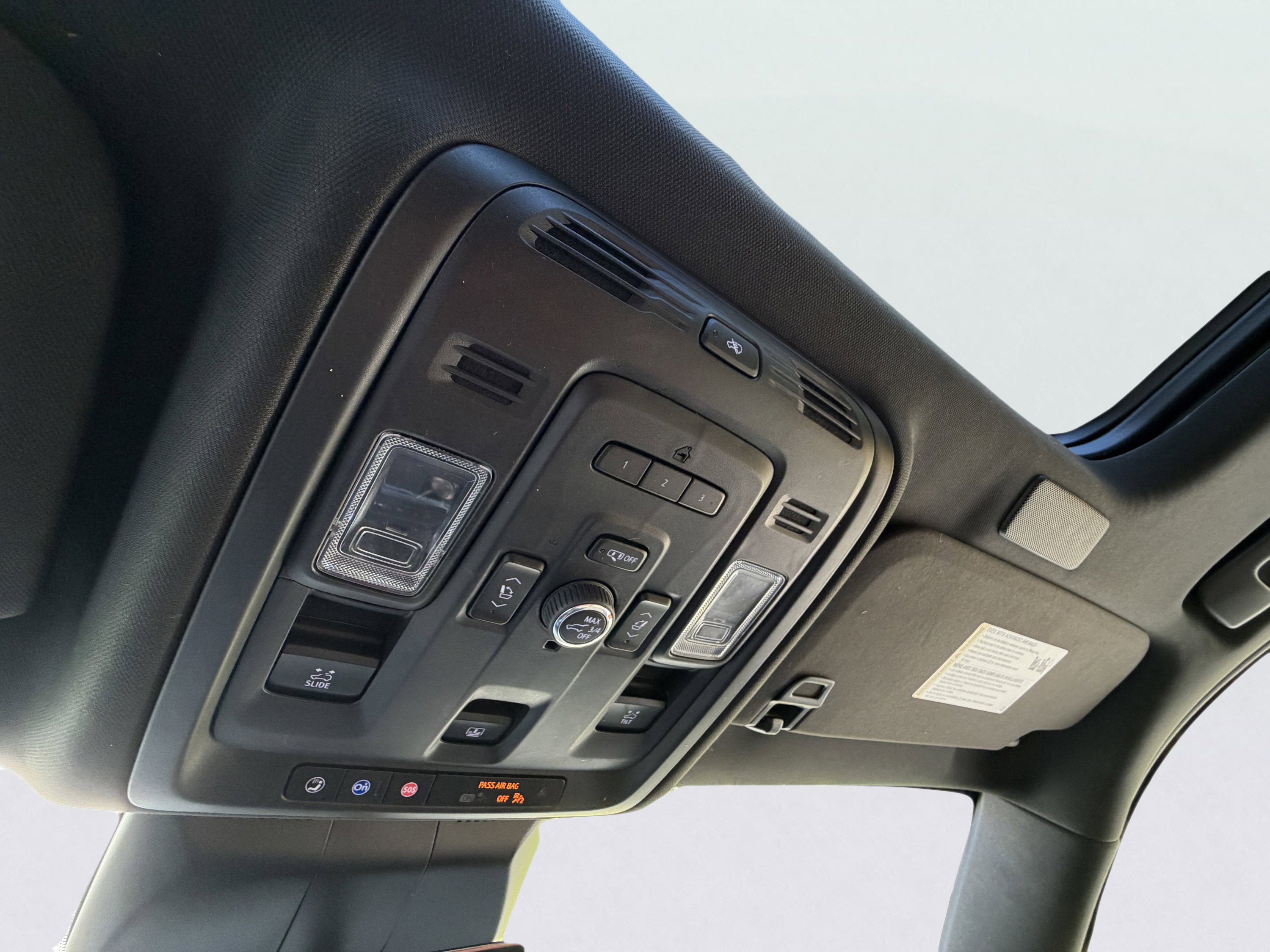 Used 2021 Cadillac Escalade ESV Premium Luxury w/ LPO, Illumination Package image 42