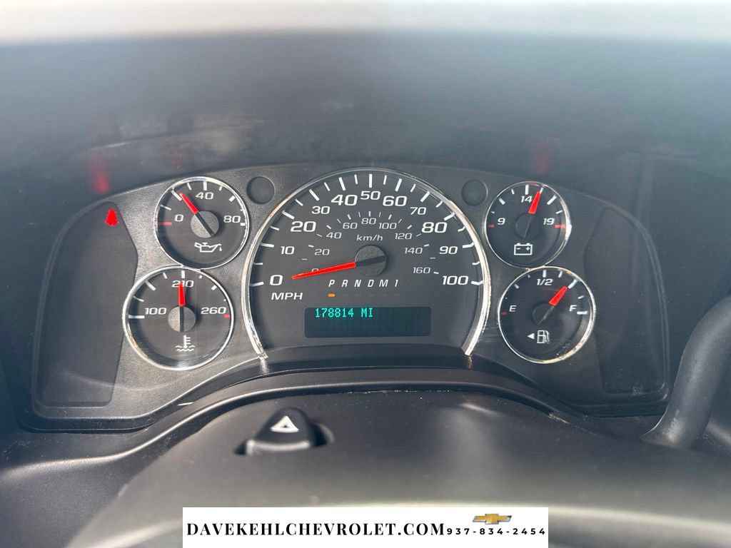 Used 2019 Chevrolet Express 2500 w/ Driver Convenience Package RWD image 23