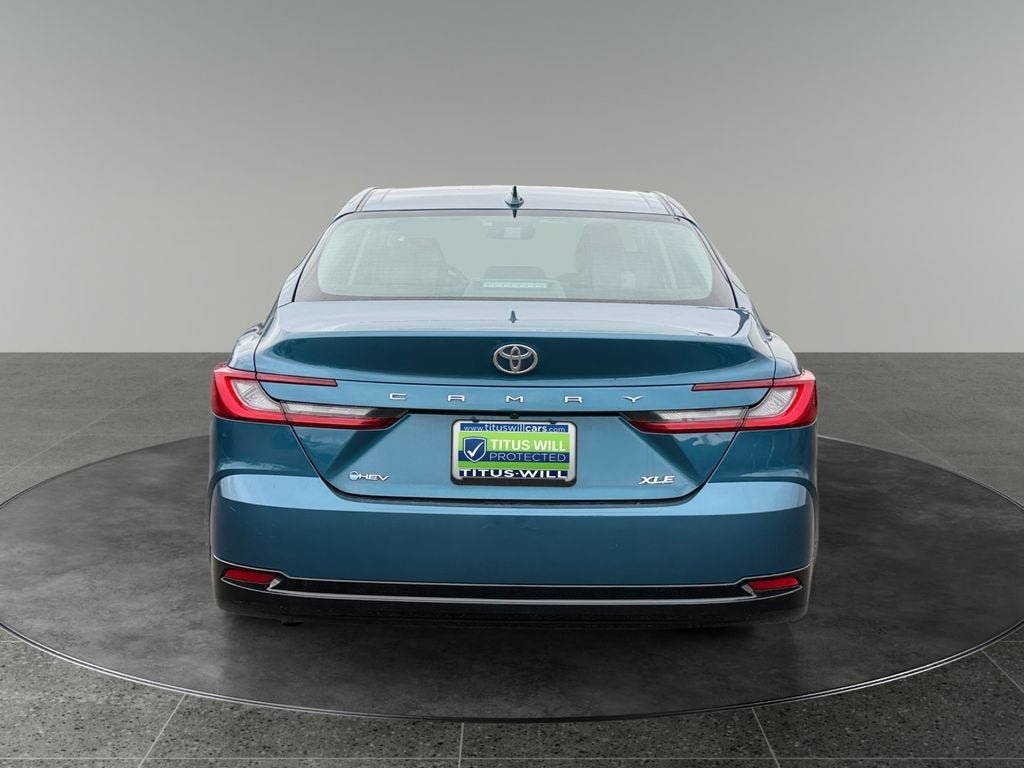 Used 2025 Toyota Camry XLE FWD image 8