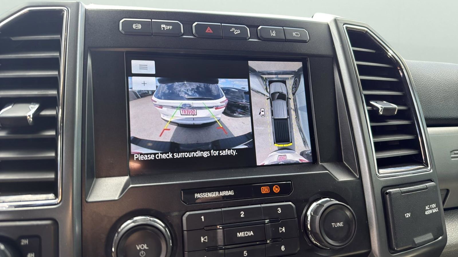 Used 2020 Ford F350 XLT w/ XLT Premium Package image 15