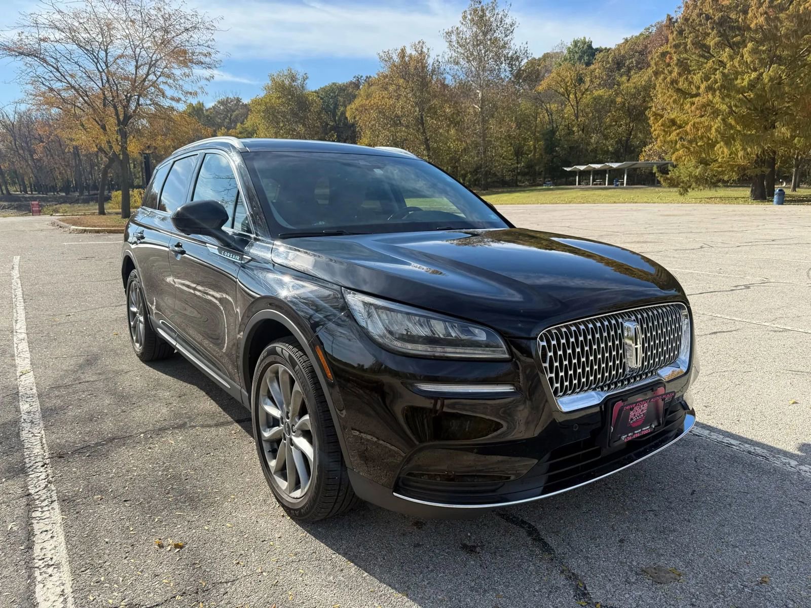 Used 2020 Lincoln Corsair AWD image 3