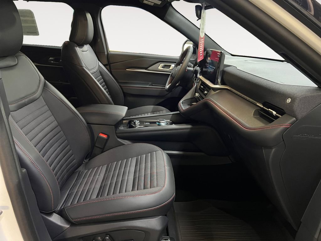 New 2025 Ford Explorer ST-Line image 18