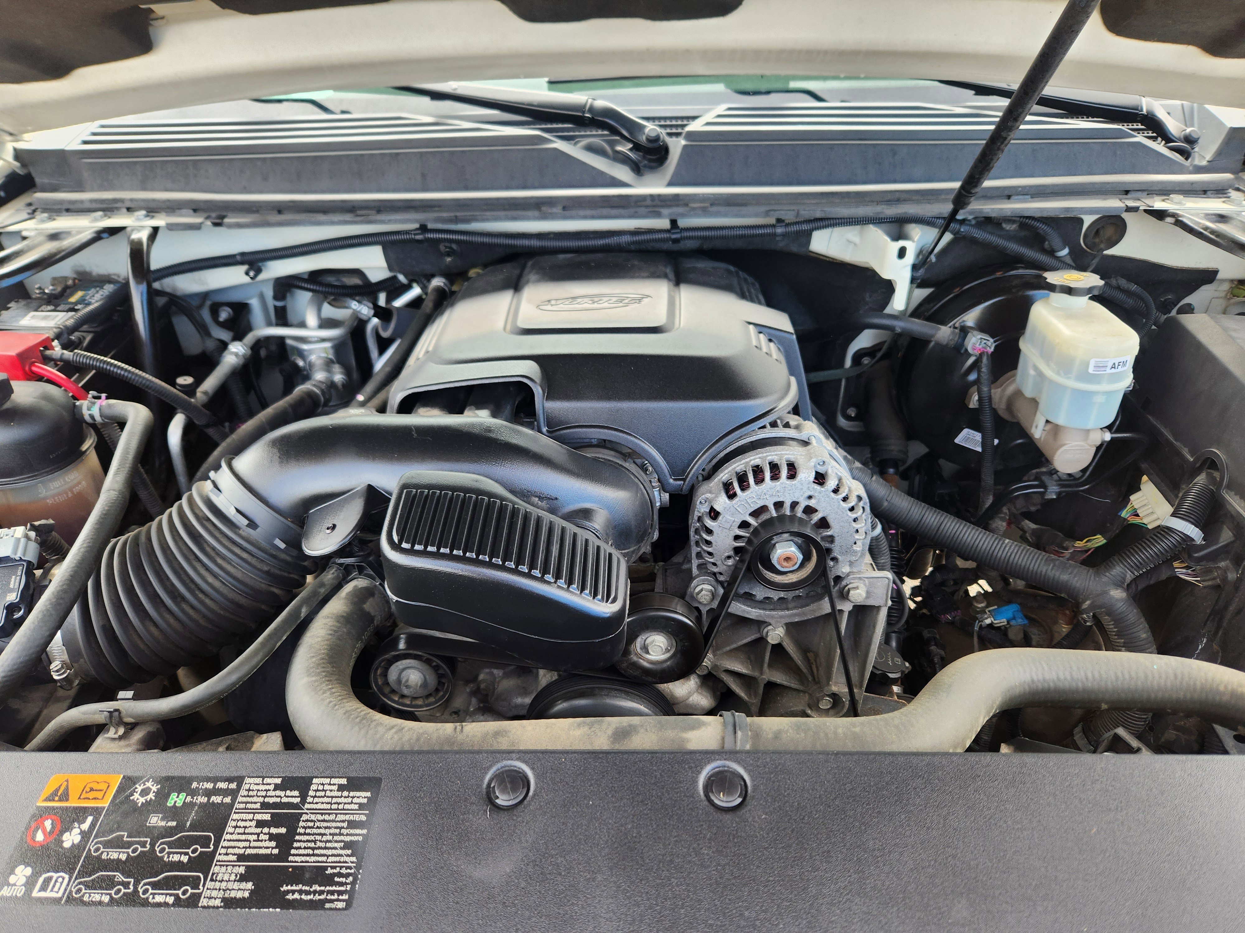 Used 2014 Cadillac Escalade Platinum image 25