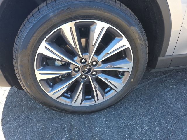 Used 2022 Lincoln Corsair Reserve w/ Elements Package image 9