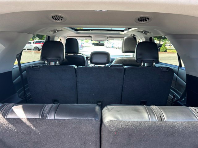 Used 2023 Ford Explorer XLT w/ Equipment Group 202A AWD/4WD image 14