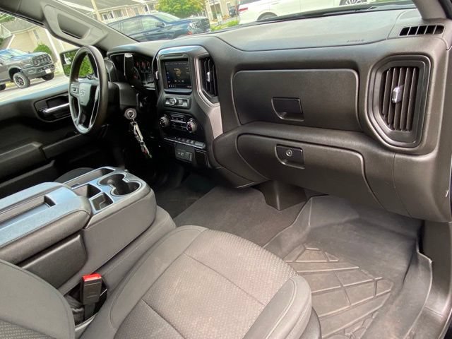Used 2022 Chevrolet Silverado 1500 Custom Trail Boss AWD/4WD image 23