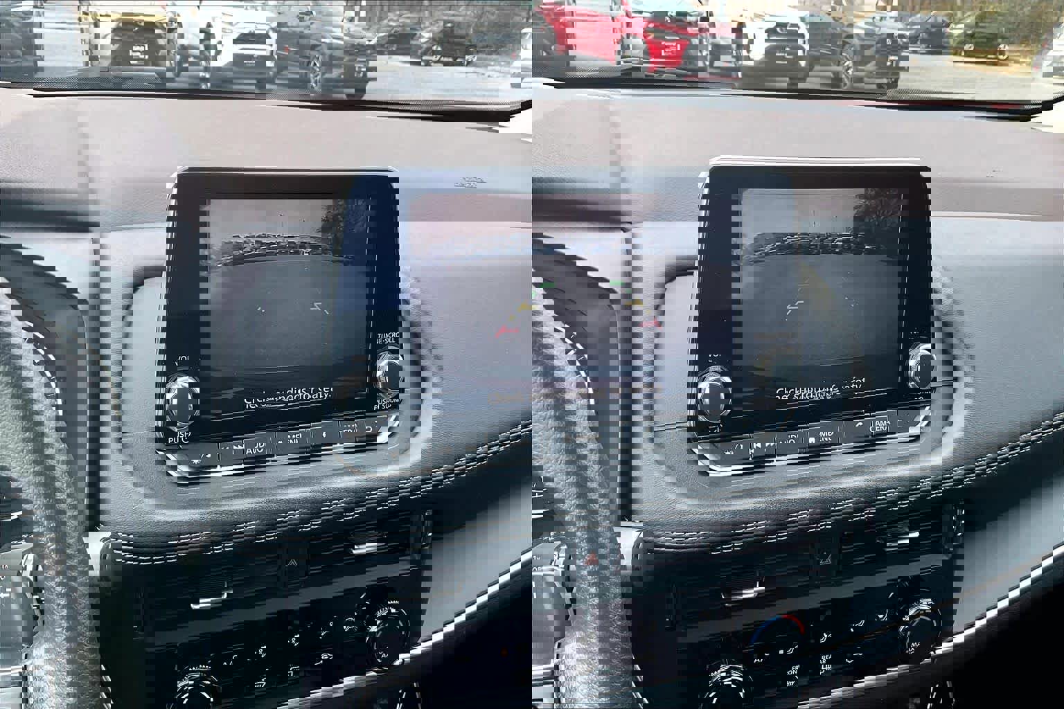 Used 2022 Nissan Rogue S image 26