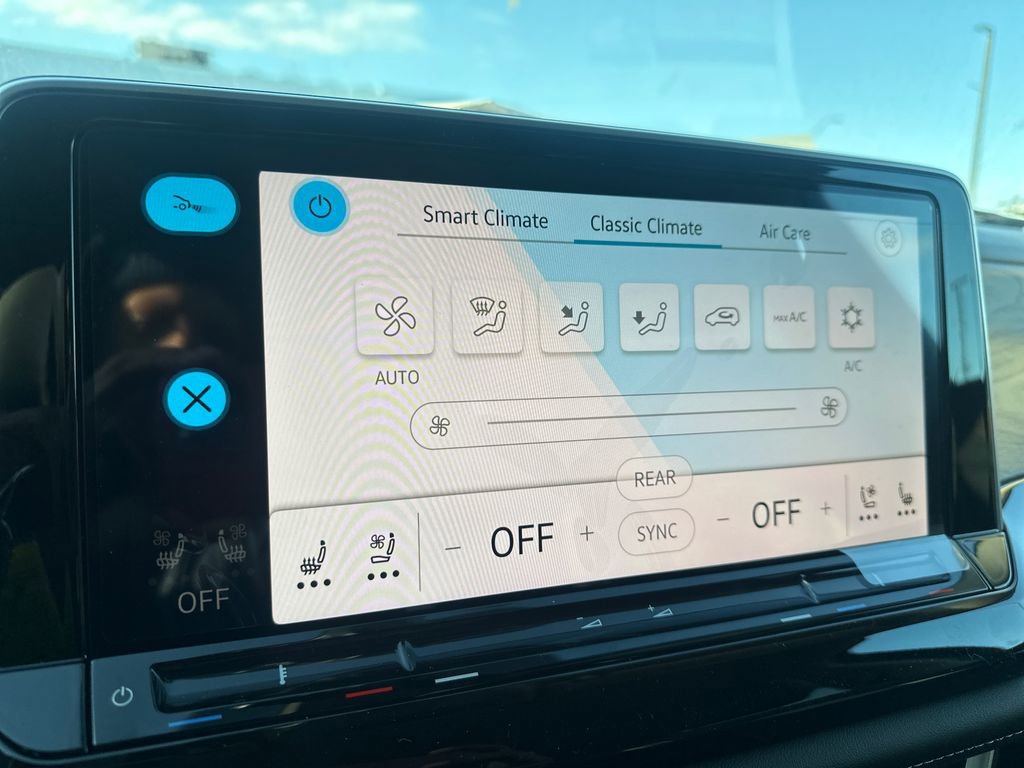 New 2026 Volkswagen Atlas SE image 11