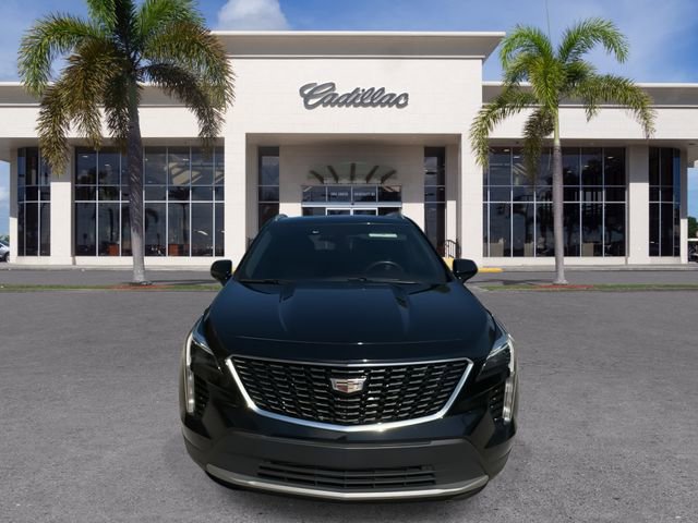Used 2019 Cadillac XT4 Premium Luxury w/ Driver Awareness Package FWD image 4