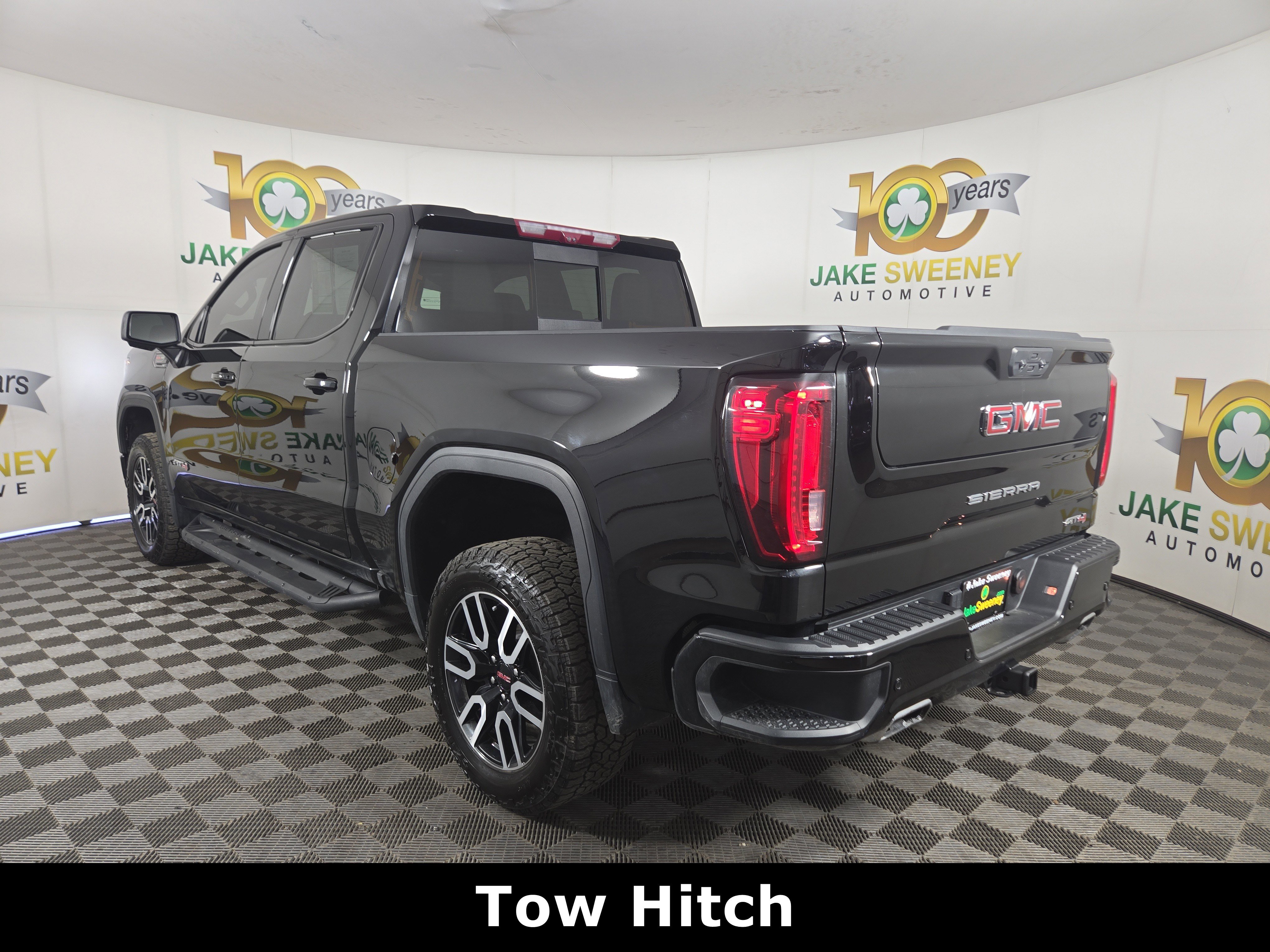 Certified 2024 GMC Sierra 1500 AT4 w/ Technology Package AWD/4WD image 6