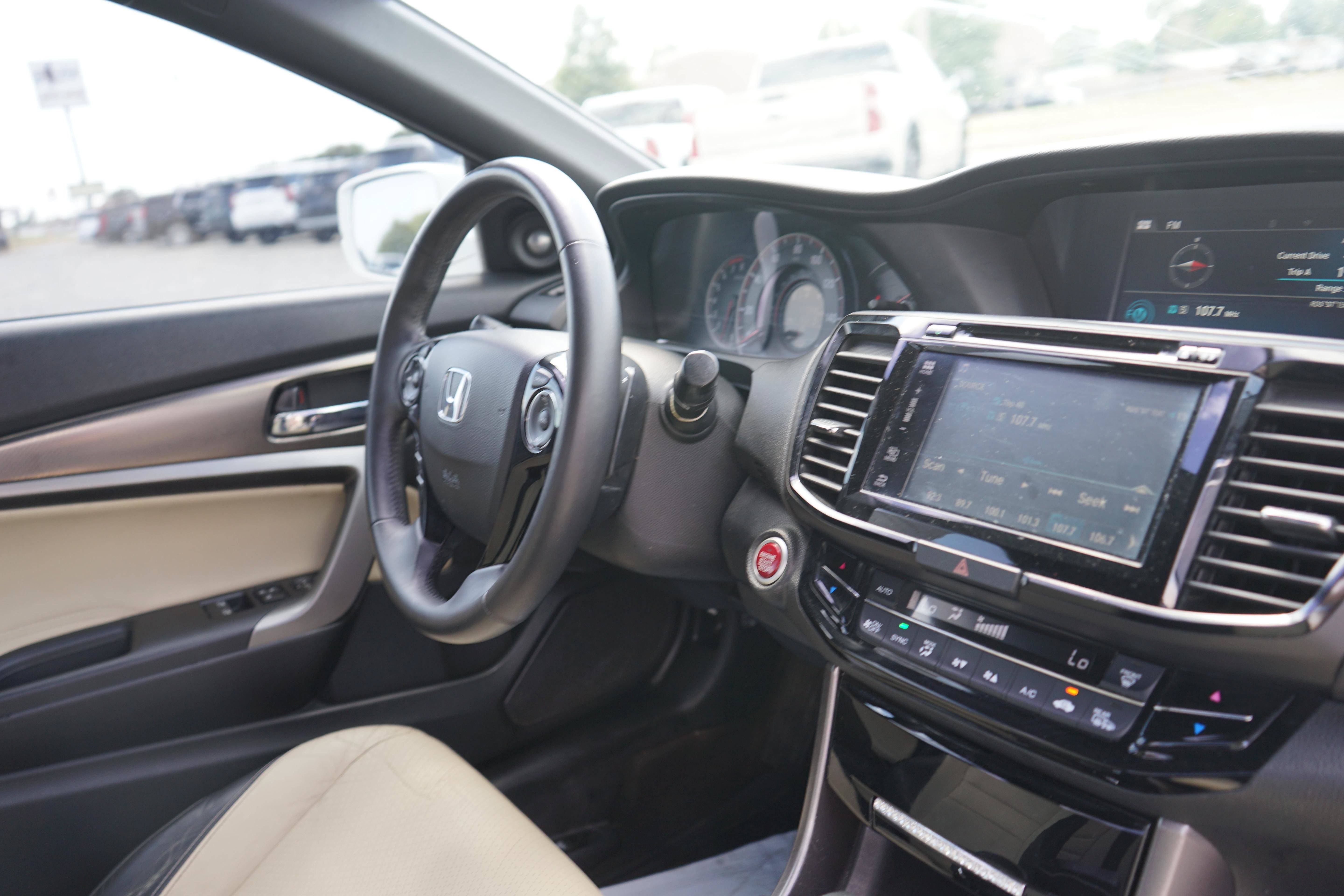 Used 2016 Honda Accord EX-L image 22
