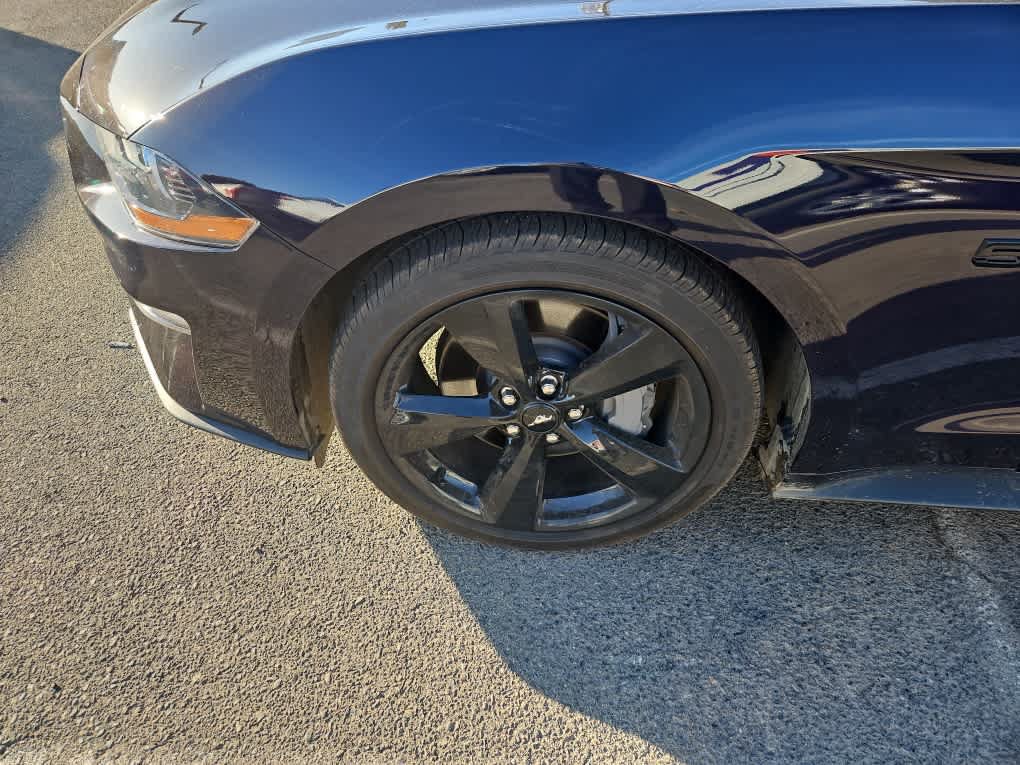 Used 2023 Ford Mustang GT Premium RWD image 3