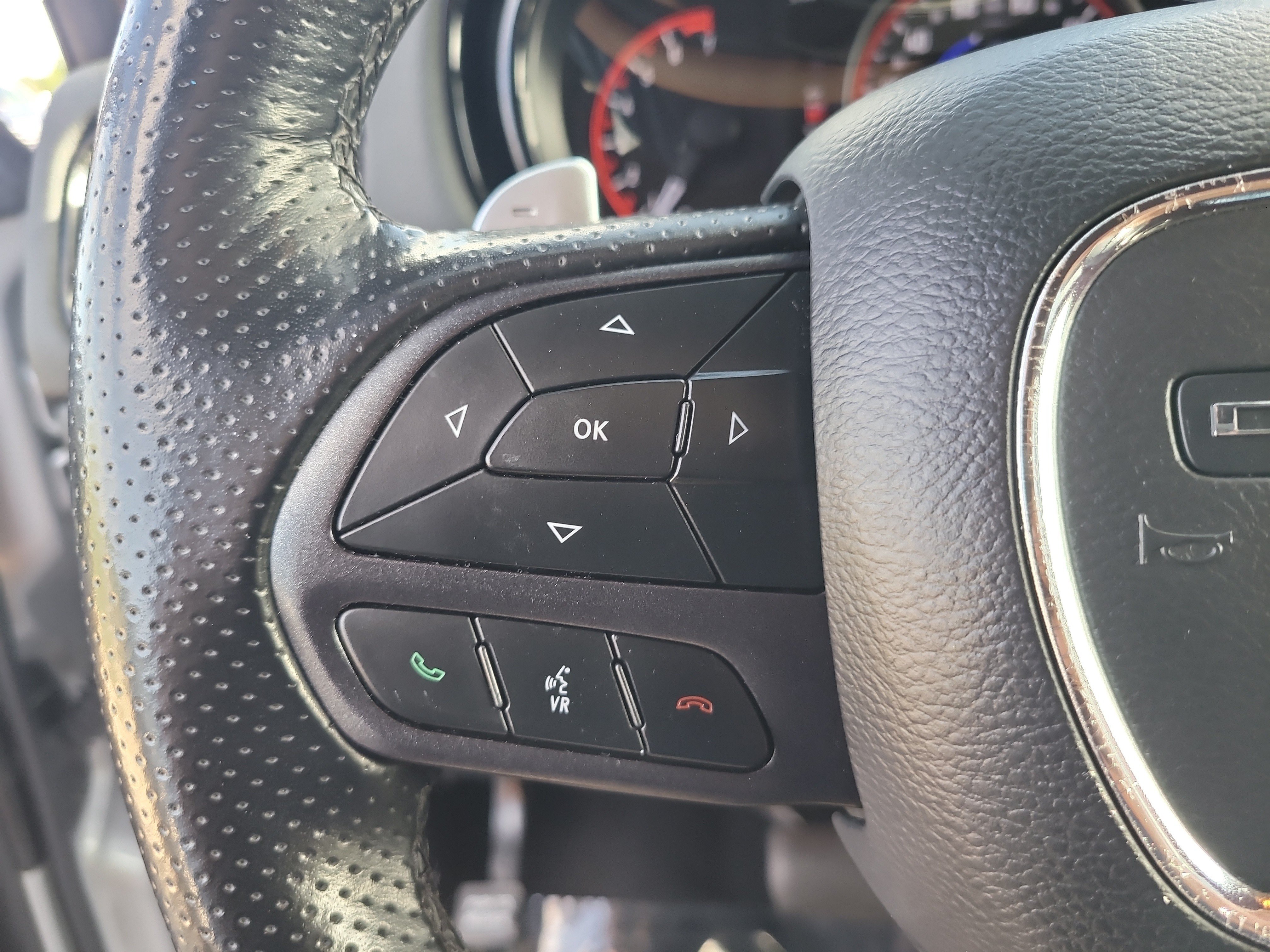 Used 2024 Dodge Durango GT RWD image 28
