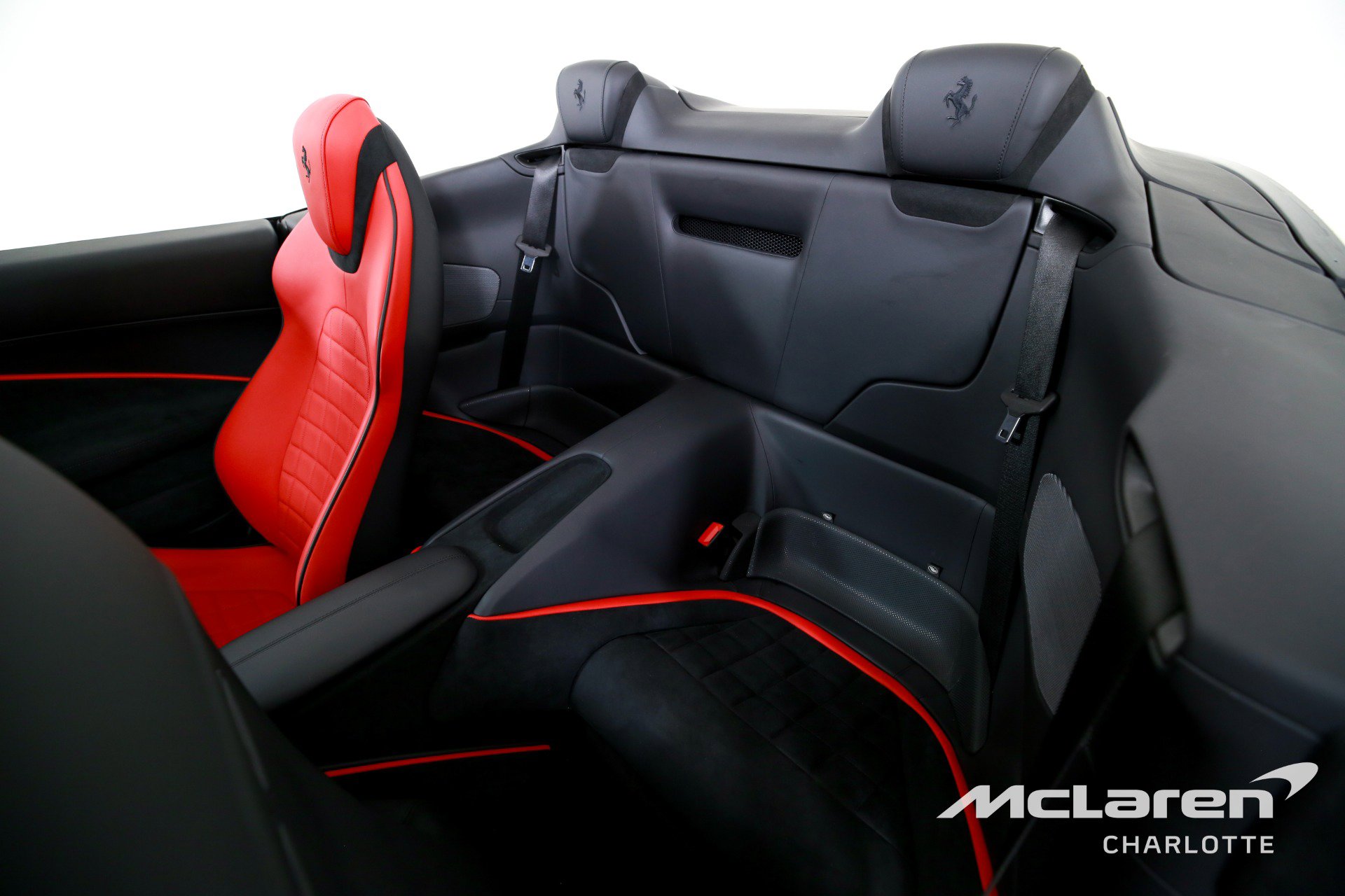 Used 2024 Ferrari Roma Spider image 17