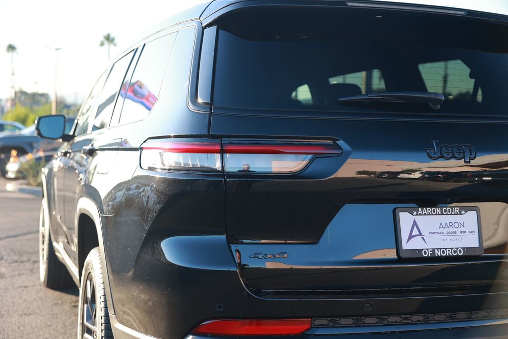 New 2025 Jeep Grand Cherokee L Limited image 9