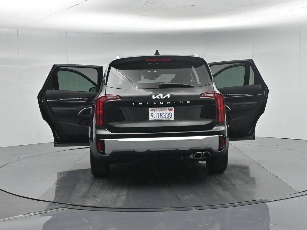 Used 2024 Kia Telluride S FWD image 37