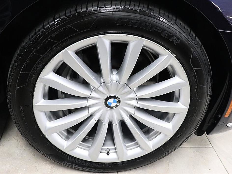 Used 2017 BMW 740i RWD image 64