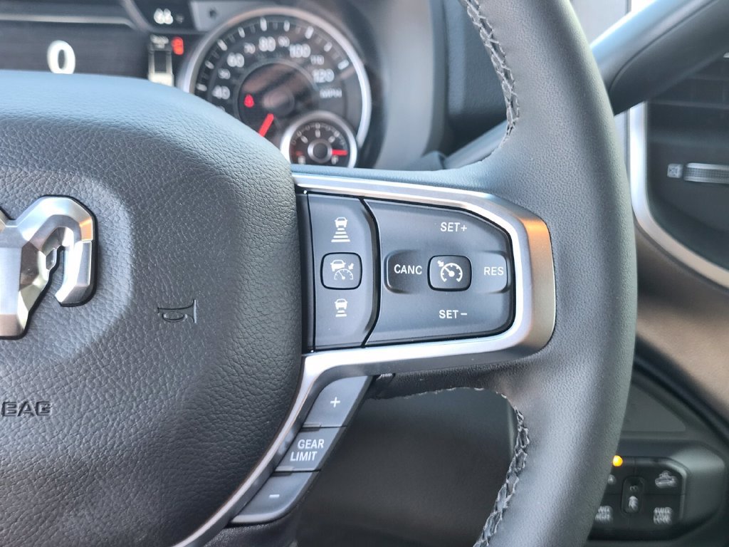 New 2026 RAM 2500 Big Horn AWD/4WD image 31