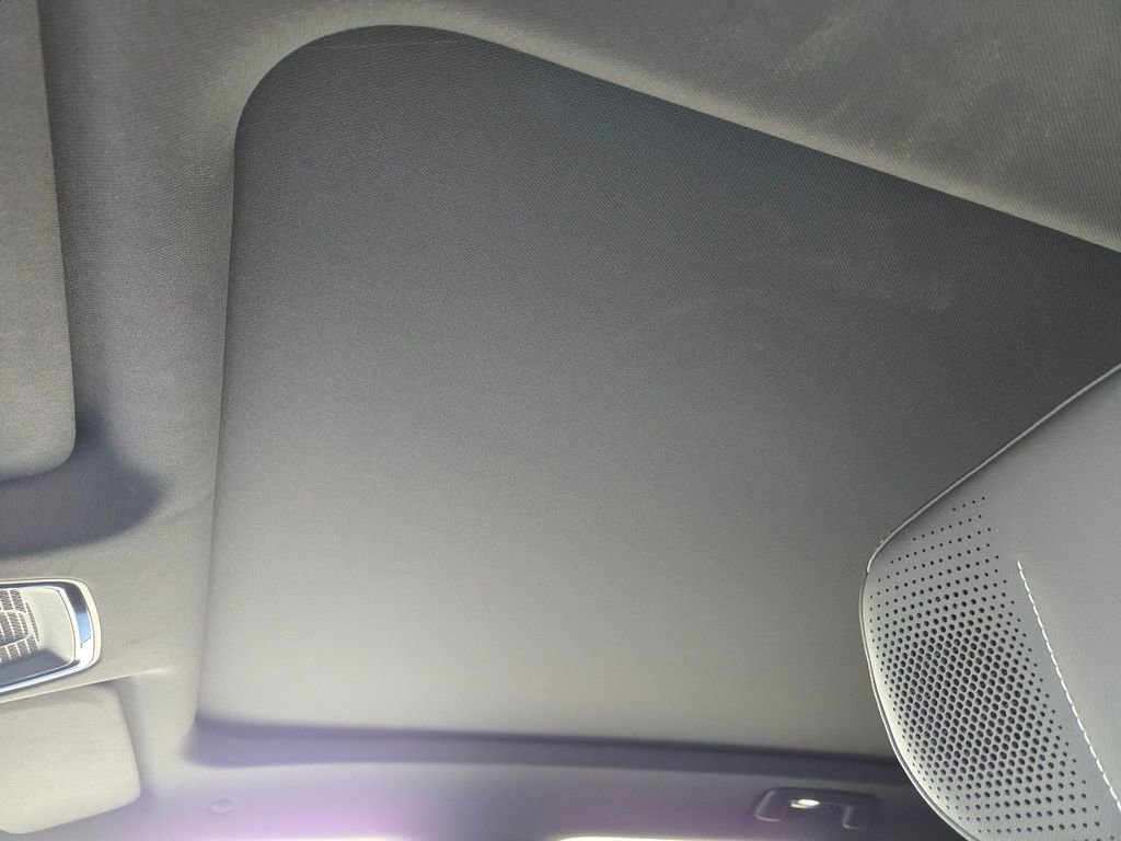 Certified 2025 Cadillac Lyriq Luxury w/ LPO, Floor Liner Package image 9