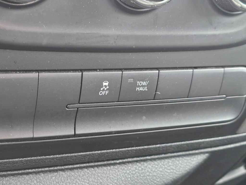 Used 2018 RAM 1500 Express RWD image 22