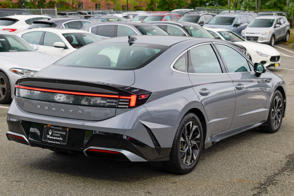 Used 2024 Hyundai Sonata SEL FWD image 7
