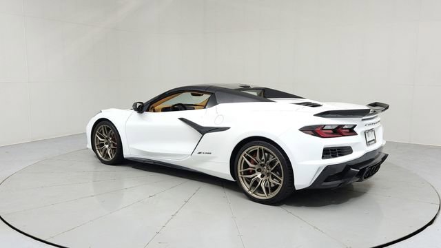 Certified 2023 Chevrolet Corvette Z06 w/ Stealth Interior Trim Package image 3