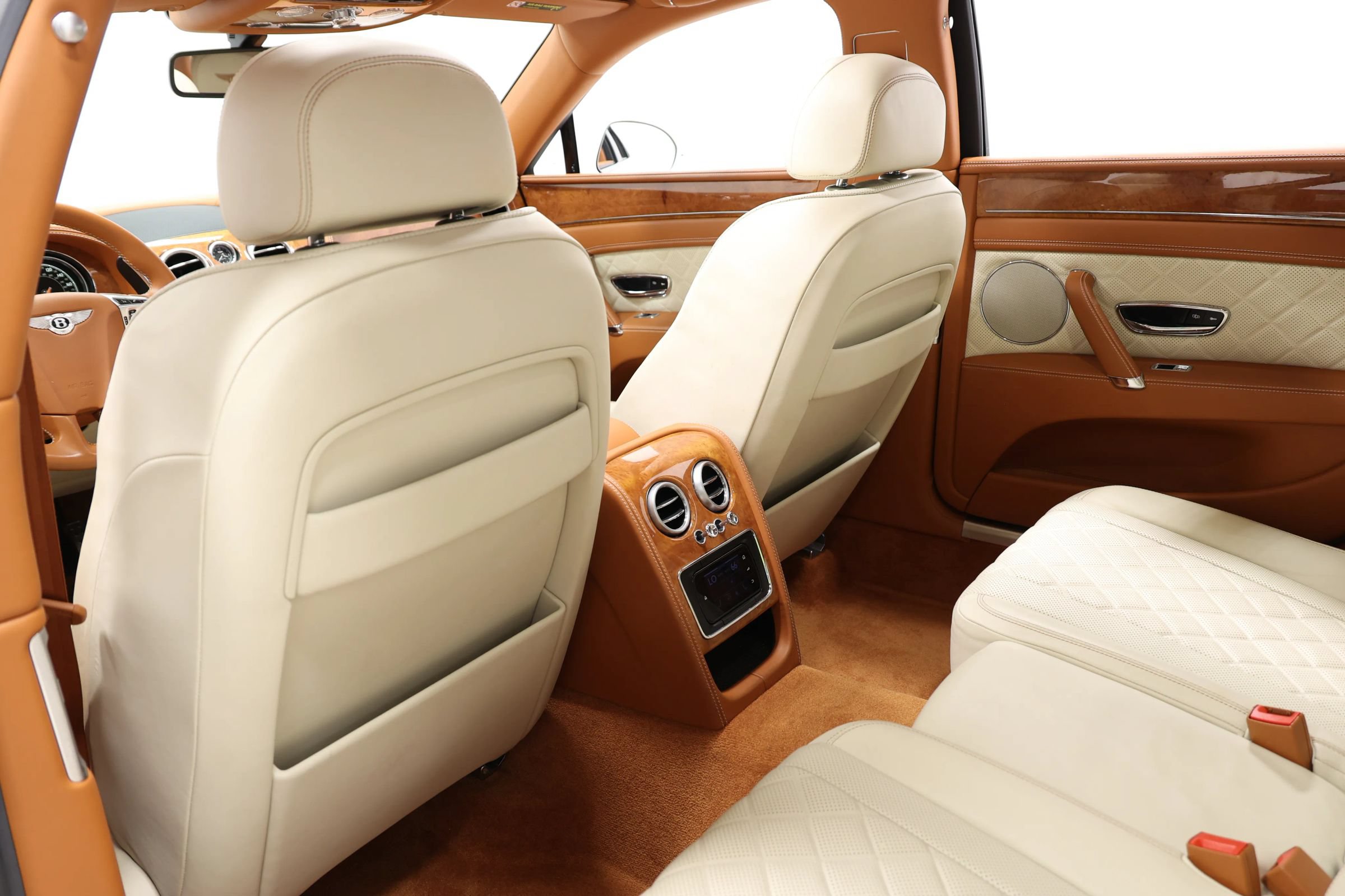 Used 2018 Bentley Flying Spur V8 AWD/4WD image 62