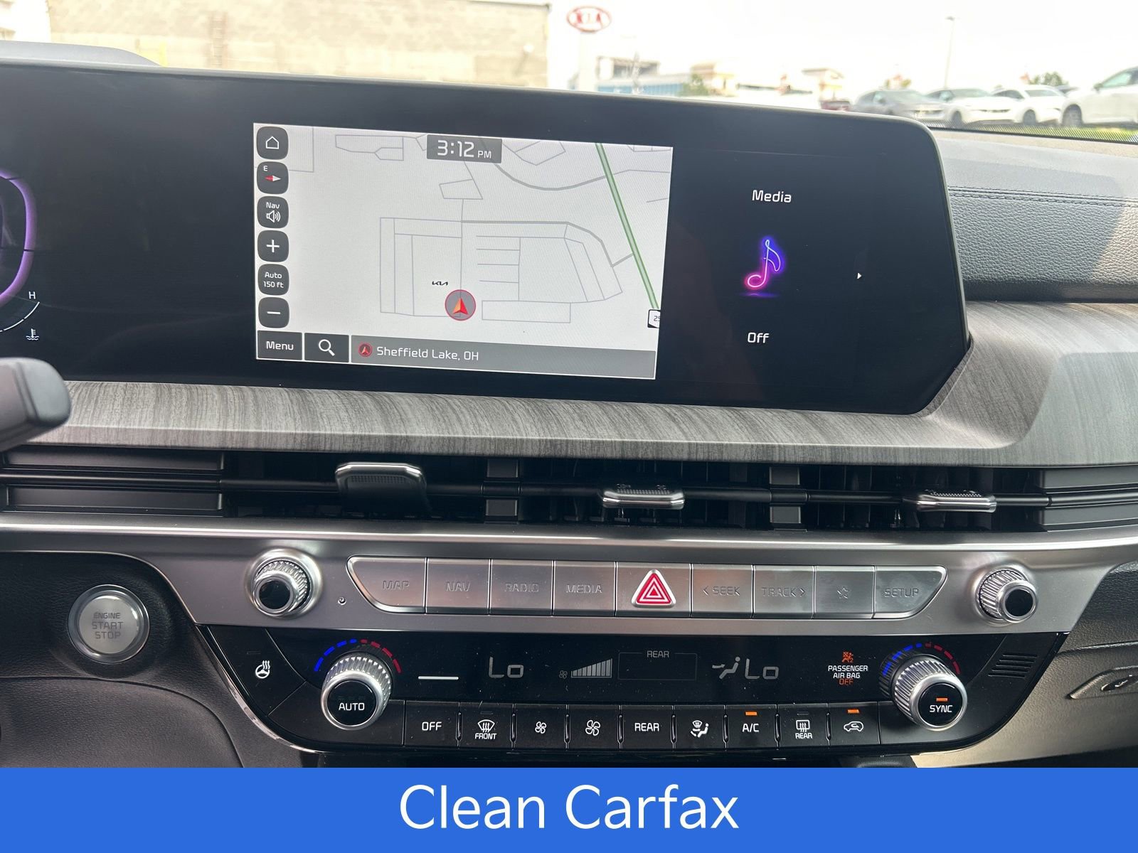 Used 2024 Kia Telluride EX image 15