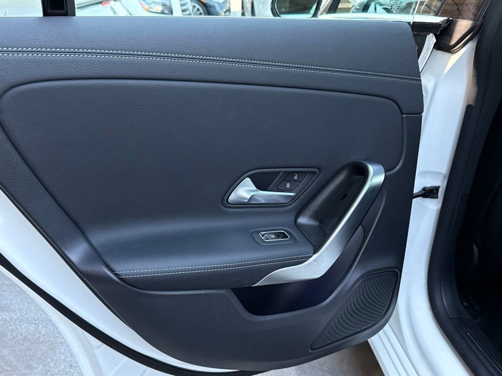 Used 2023 Mercedes-Benz CLA 250 image 24