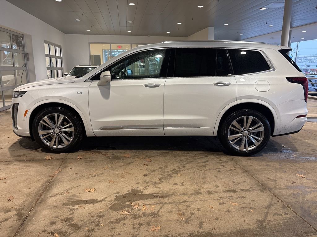 Used 2023 Cadillac XT6 Premium Luxury w/ Technology Package AWD/4WD image 6