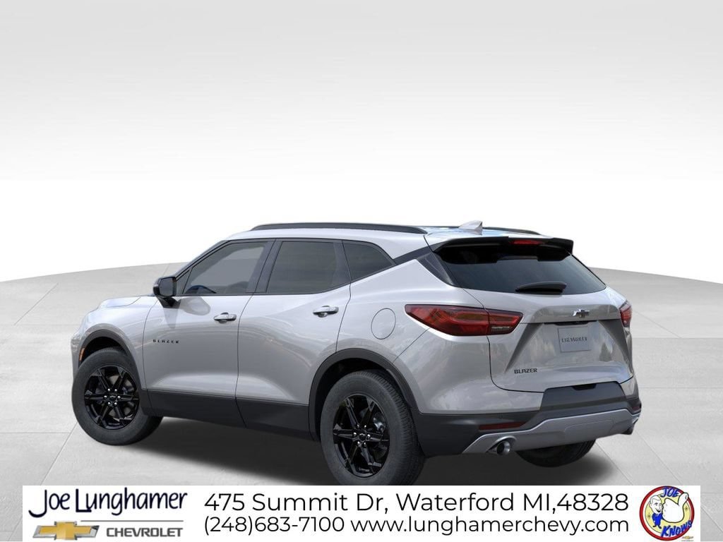 New 2026 Chevrolet Blazer LT w/ Midnight/Sport Edition FWD image 3
