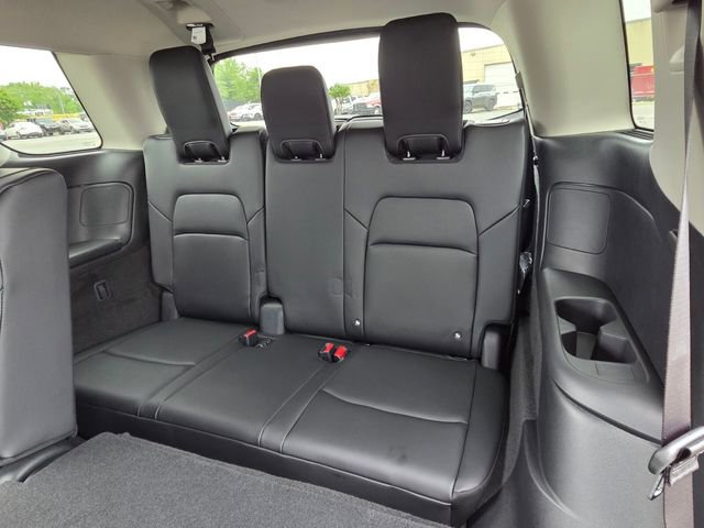 New 2026 Nissan Pathfinder SL AWD/4WD image 12