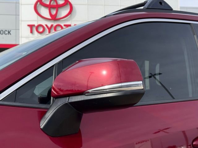 Used 2021 Toyota RAV4 XLE Premium image 55