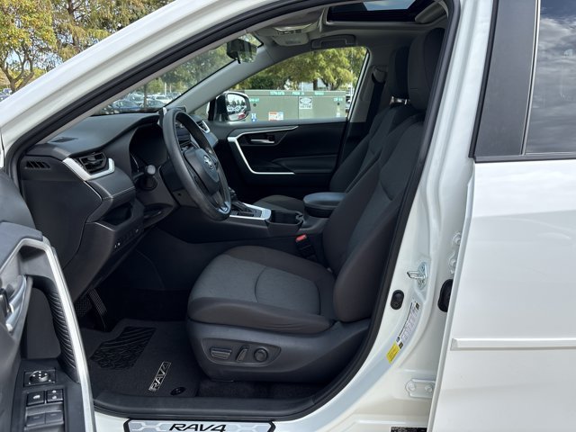 Used 2025 Toyota RAV4 XLE w/ Convenience Package FWD image 15