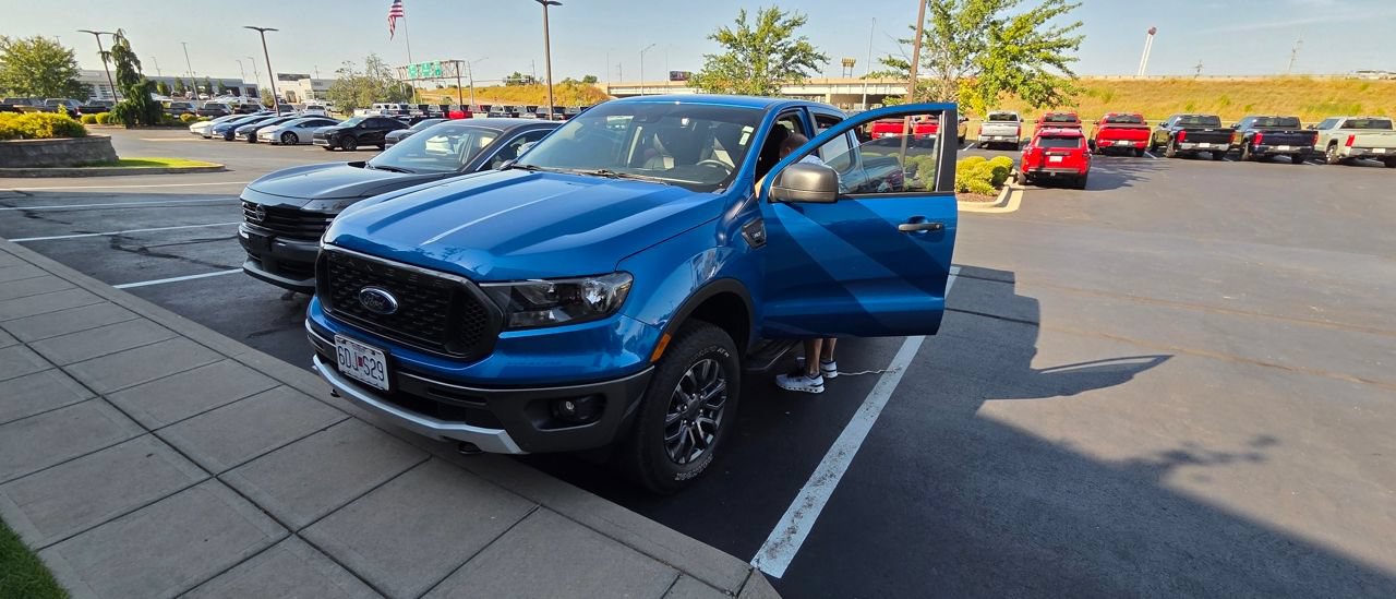 Used 2022 Ford Ranger XLT w/ Equipment Group 301A Mid RWD image 2