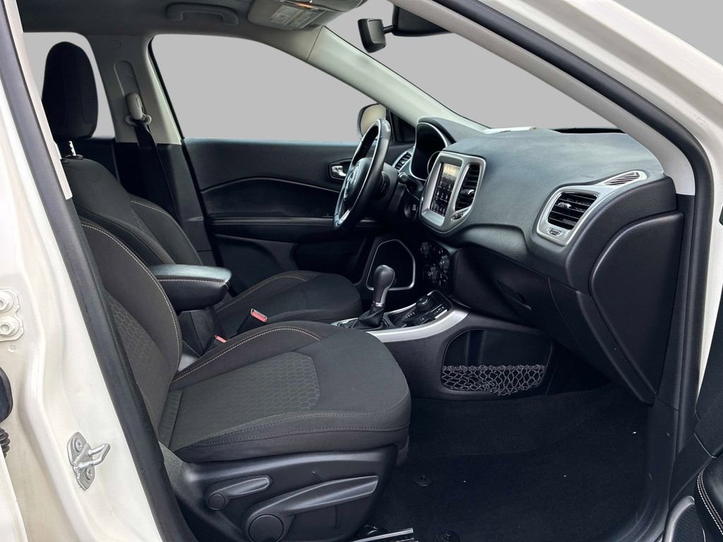 Used 2020 Jeep Compass Sport image 9