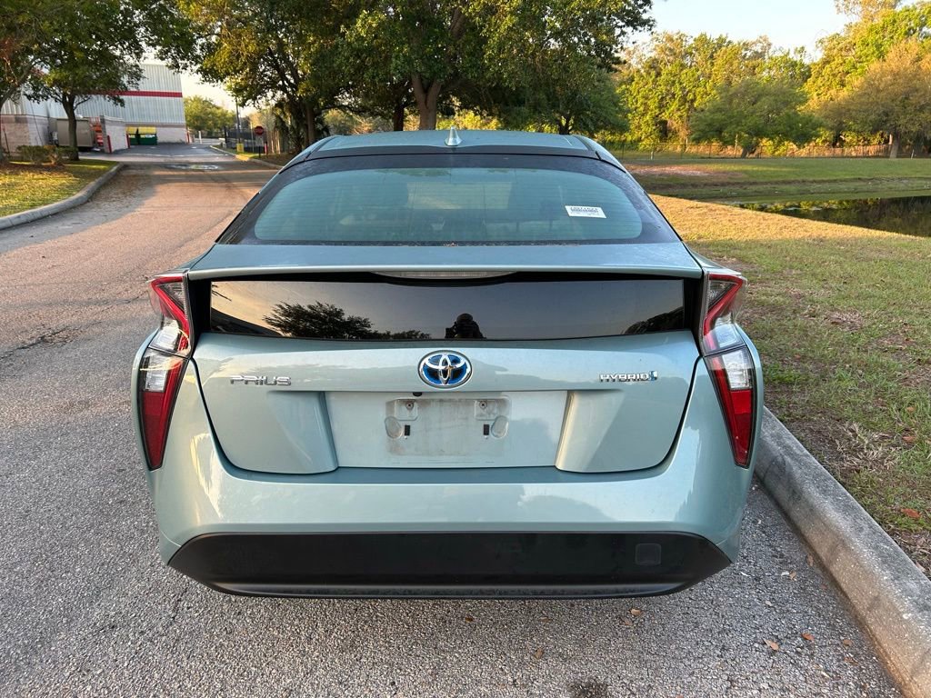 Used 2018 Toyota Prius One FWD image 4