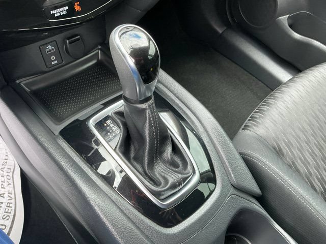 Used 2017 Nissan Rogue S FWD image 19